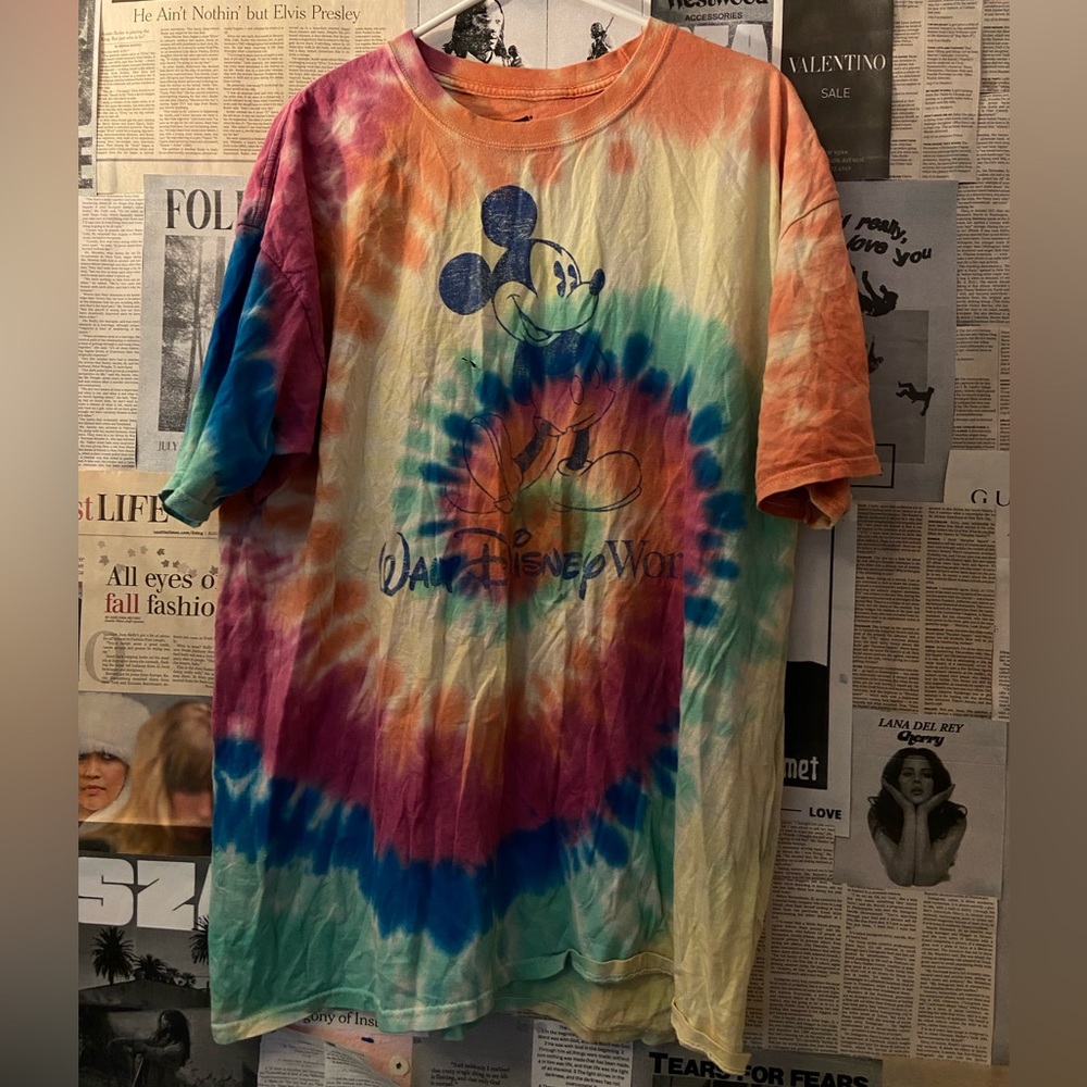 vintage disneyworld  oversized tie-dye tee